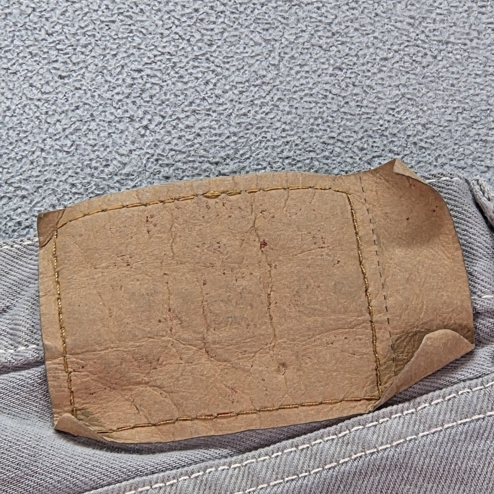 VTG Levis 501 Jeans Mens Gray‎ Wash Regular Straight Button Fly Fits 30x27 - Picture 15 of 16